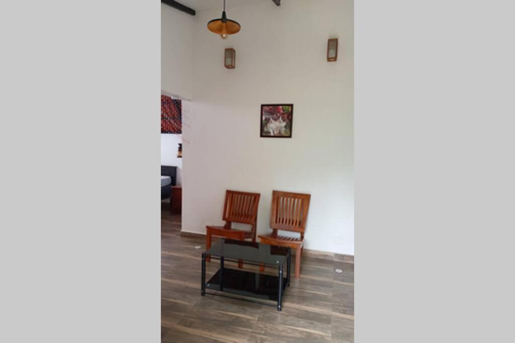 Farmstay In ചില്ലുകൂടാരം At Les Domki Et Al. 瓦加蒙 外观 照片