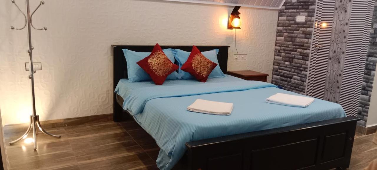 Farmstay In ചില്ലുകൂടാരം At Les Domki Et Al. 瓦加蒙 外观 照片